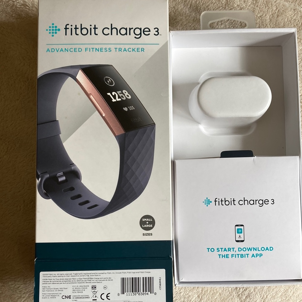 Fit bit charge 3 fitness tracker